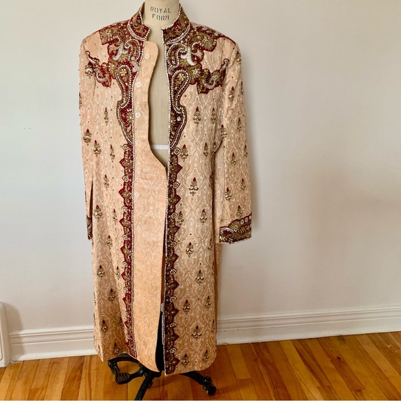 Men’s Sherwani Set Brocade Velvet Rhinestones - Picture 5 of 13